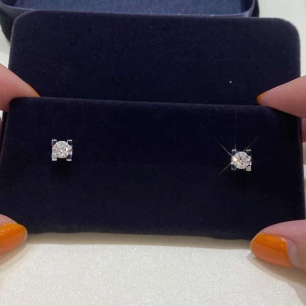 18k gold and Pt950 platinum lab diamond bull head earrings