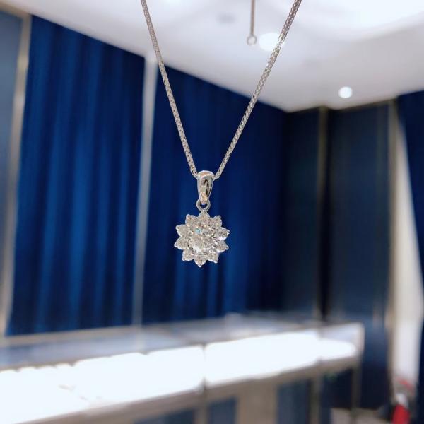 lab diamond sunflower pendant and necklace