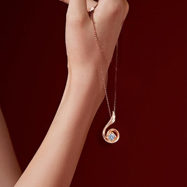 lab diamonds angel heart  necklace
