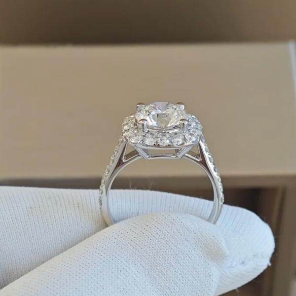 lab grown round diamond square setting ring