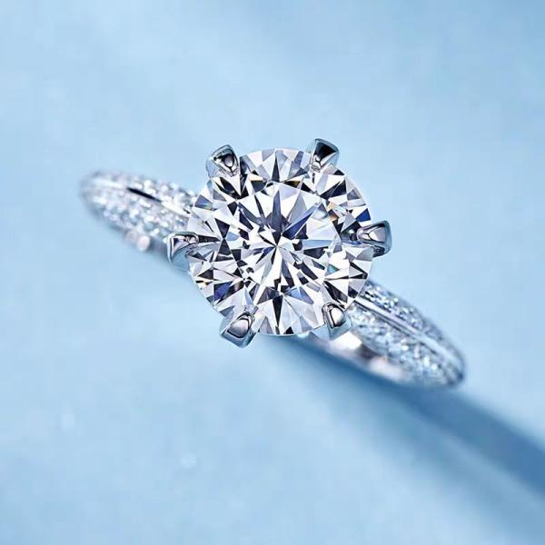 18k gold lab grown half side diamond ring