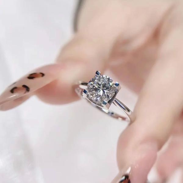 lab bull head diamond ring