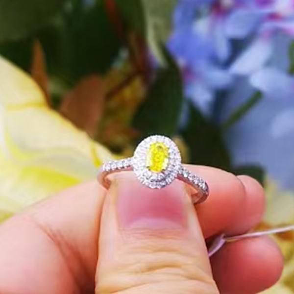 18k gold lab grown oval shape diamond ring