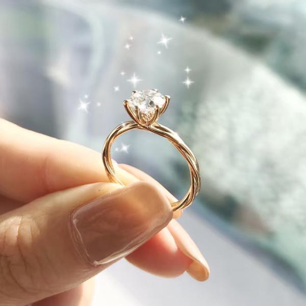 18k gold lab crown six claw diamond ring