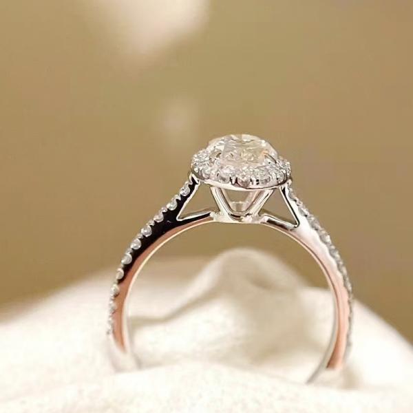 lab grown oval shape diamond ring for women