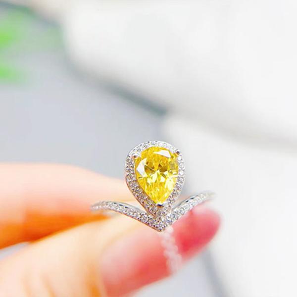 18k gold lab grown yellow diamond pear shape ring for girl